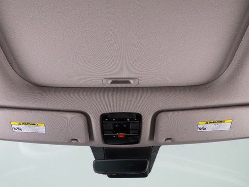 Used 2025 Hyundai Santa Fe Limited image 75