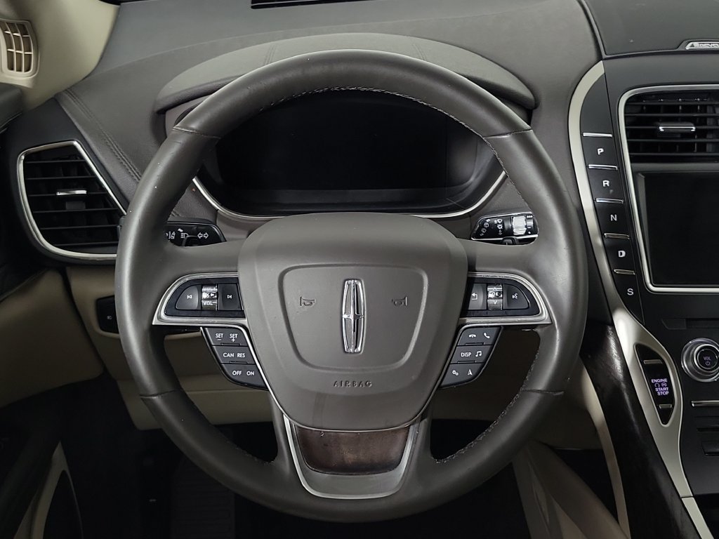 Used 2019 Lincoln Nautilus Reserve FWD image 10