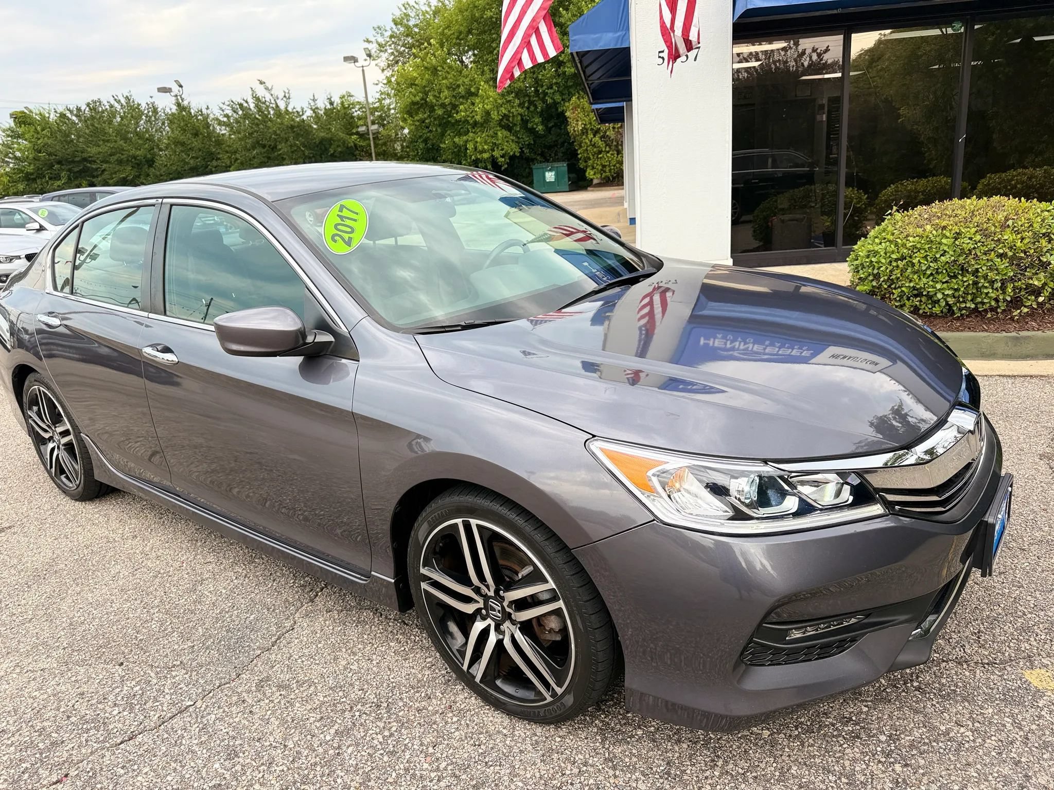 Used 2017 Honda Accord Sport Special Edition image 1