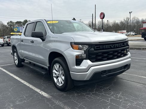 Certified 2022 Chevrolet Silverado 1500 Custom image 2
