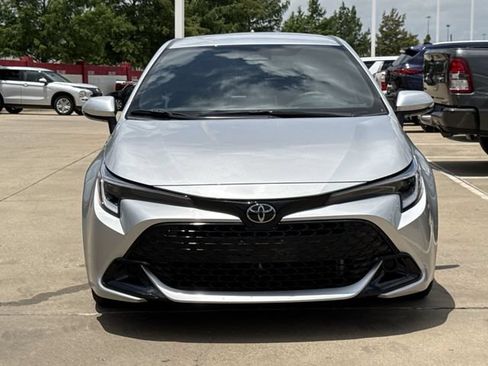 Used 2025 Toyota Corolla SE FWD image 8