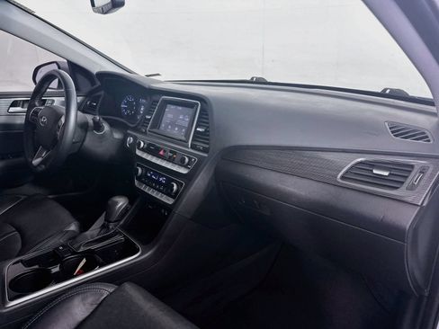 Used 2018 Hyundai Sonata Limited FWD image 25