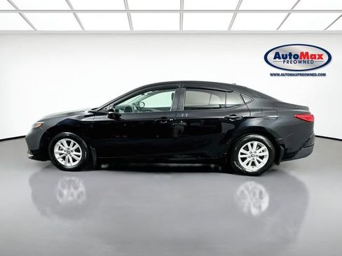 Used 2025 Toyota Camry LE w/ Convenience Package FWD image 8