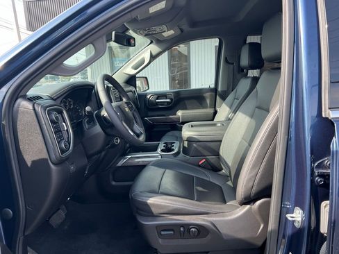 Used 2022 Chevrolet Silverado 1500 LTZ w/ Z71 Off-Road Package image 11