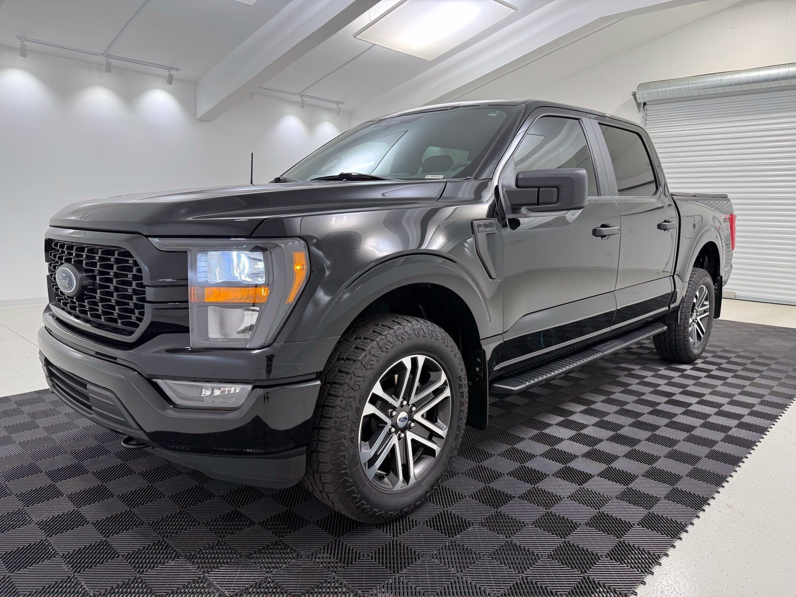 Used 2023 Ford F150 XL w/ STX Appearance Package AWD/4WD image 3