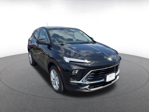 Used 2025 Buick Encore GX Preferred FWD image 3