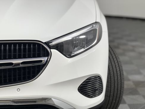 New 2026 Mercedes-Benz GLC 350e 4MATIC image 7