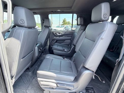 Used 2022 Chevrolet Suburban Z71 AWD/4WD image 29