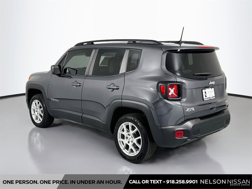 Used 2022 Jeep Renegade Latitude w/ Convenience Group AWD/4WD image 7