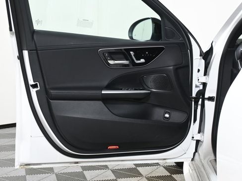 Certified 2025 Mercedes-Benz C 300 4MATIC Sedan image 28