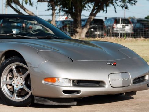 Used 2002 Chevrolet Corvette Convertible w/ Preferred Equipment Group2 RWD image 13