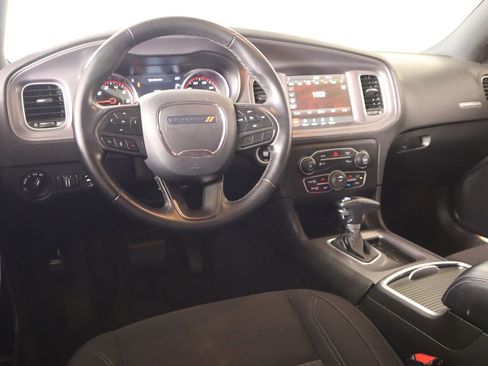 Used 2023 Dodge Charger SXT RWD image 2