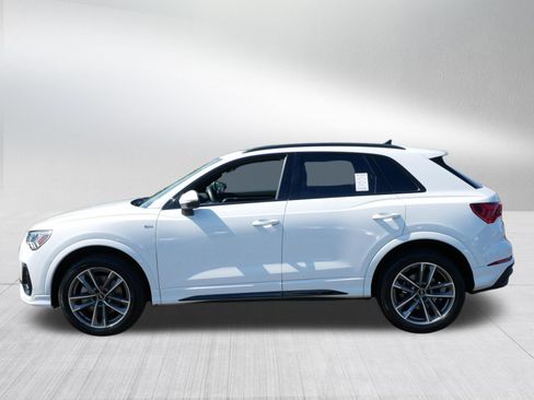 Used 2023 Audi Q3 2.0T Premium Plus w/ Premium Plus Package AWD/4WD image 4