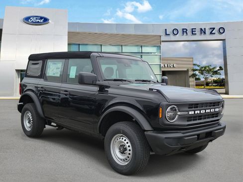 New 2026 Ford Bronco 4-Door AWD/4WD image 3