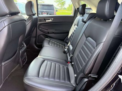 Used 2022 Ford Edge SEL AWD/4WD image 11