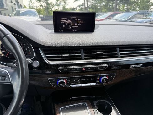 Used 2019 Audi Q7 3.0T Premium Plus w/ Premium Plus Package AWD/4WD image 25
