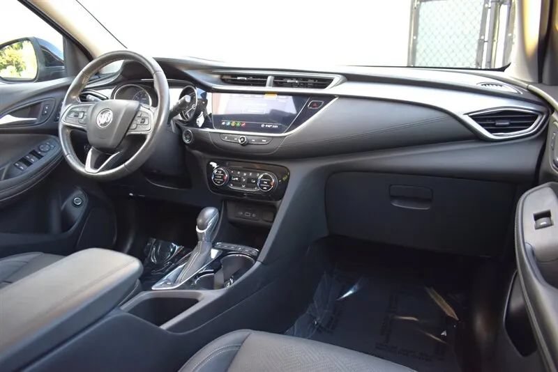 Used 2020 Buick Encore GX Essence w/ Experience Buick Package AWD/4WD image 13