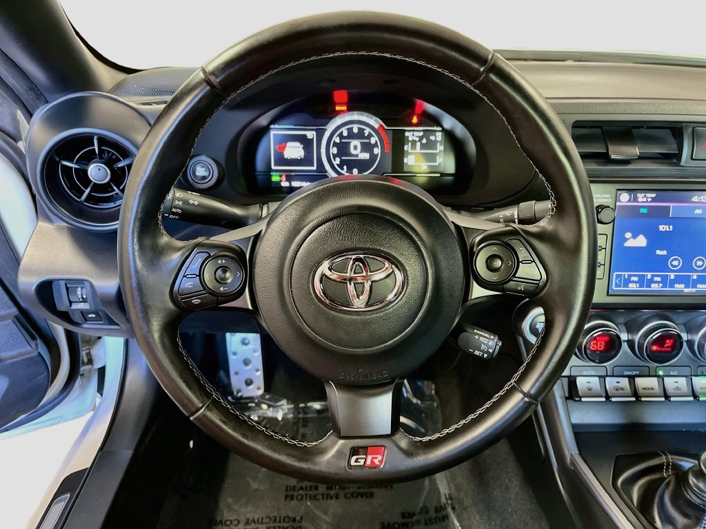Used 2023 Toyota GR86 Premium w/ ALL Weather Mat Package (TMS) RWD image 11
