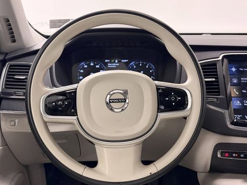 Used 2020 Volvo XC90 T5 Momentum AWD/4WD image 19
