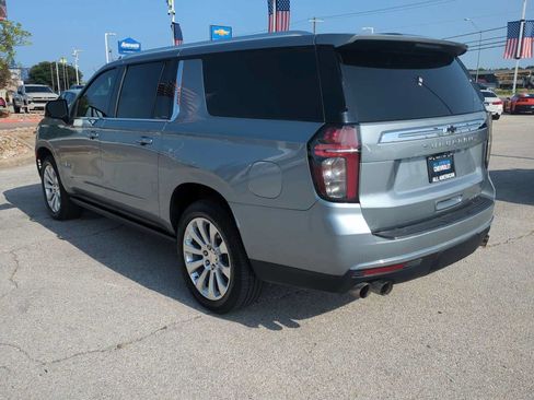 Used 2023 Chevrolet Suburban Premier w/ Premium Package AWD/4WD image 6