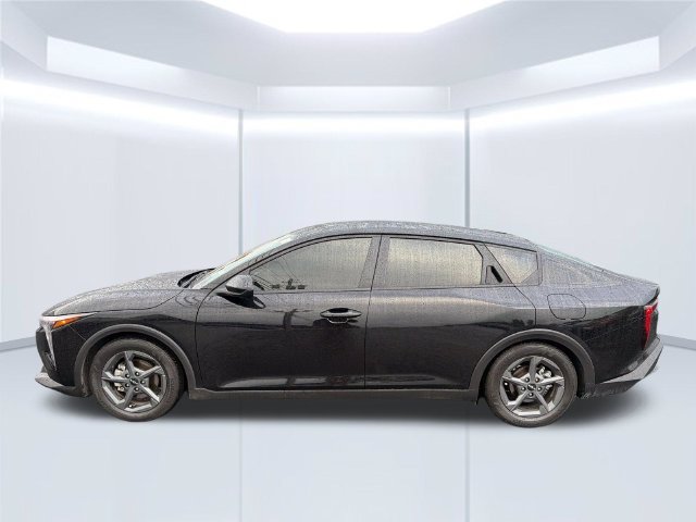 Used 2026 Kia K4 FWD image 2