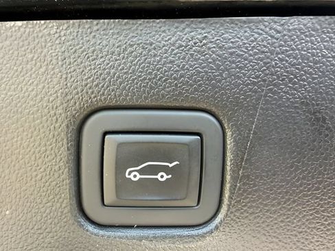 Used 2023 Chevrolet Blazer RS w/ Driver Confidence II Package AWD/4WD image 8