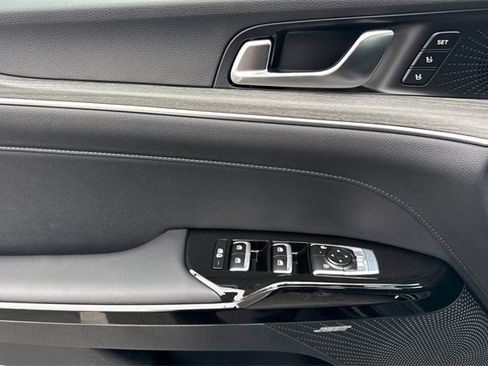 New 2026 Kia K5 EX image 12