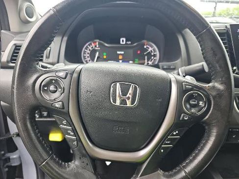 Used 2023 Honda Ridgeline RTL image 10