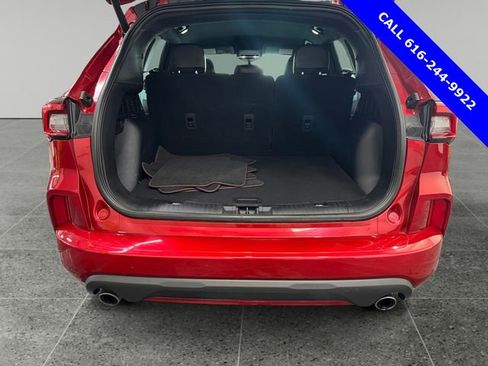 Used 2023 Ford Escape ST-Line image 15