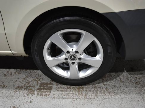 Used 2020 Mercedes-Benz Metris Passenger image 60