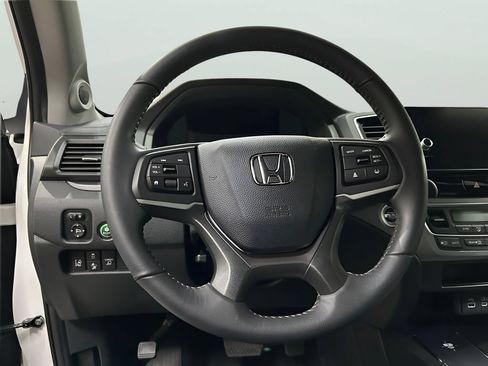 Certified 2026 Honda Ridgeline Sport image 16