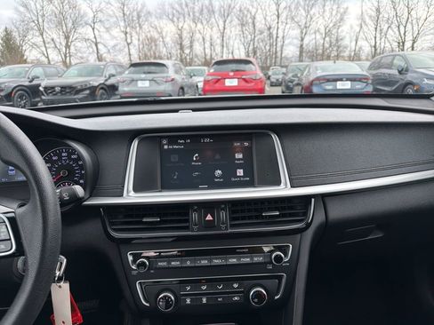 Used 2020 Kia Optima LX image 14
