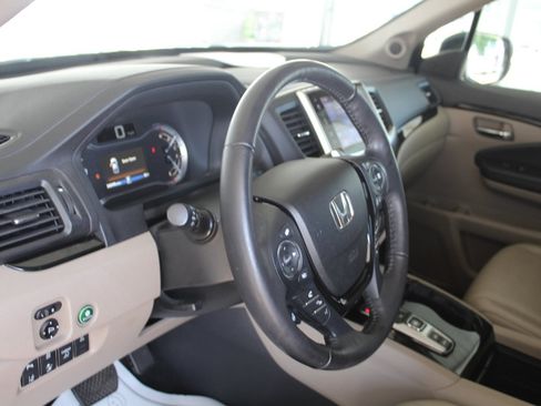 Used 2020 Honda Ridgeline RTL-E image 16