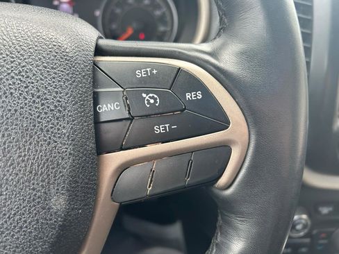 Used 2015 Jeep Cherokee Limited w/ Trailer Tow Group AWD/4WD image 20