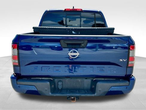 Certified 2022 Nissan Frontier SV image 8