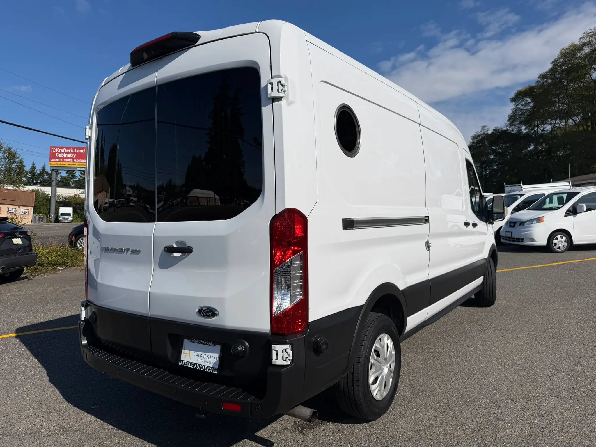 Used 2023 Ford Transit 250 Medium Roof w/ Exterior Upgrade Package RWD image 6