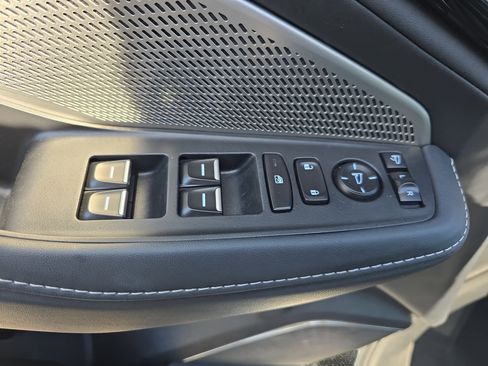 Used 2023 Acura MDX SH-AWD w/ Technology Package image 27