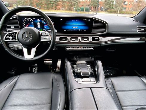 Used 2022 Mercedes-Benz GLS 450 4MATIC image 15