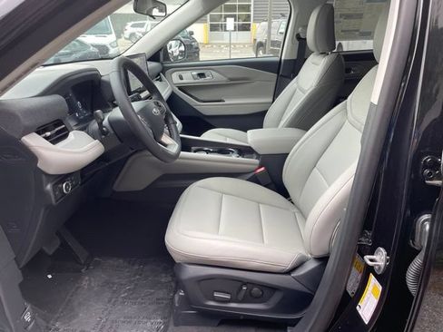 New 2026 Ford Explorer Active w/ Active Comfort Package AWD/4WD image 13