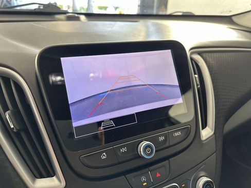 Used 2024 Chevrolet Malibu LT image 17