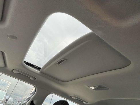 New 2026 Hyundai Venue SEL image 14