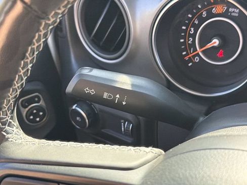 Used 2023 Jeep Wrangler Unlimited Sport AWD/4WD image 18