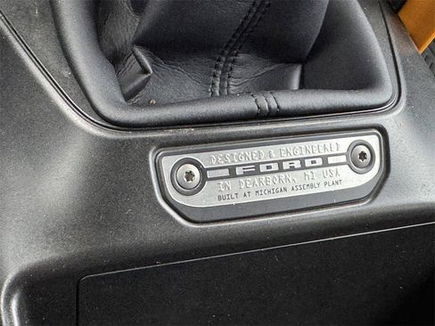 Used 2022 Ford Bronco Badlands image 15