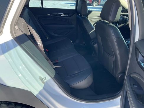 Used 2018 Buick Regal Essence w/ Driver Confidence Package #1 image 20