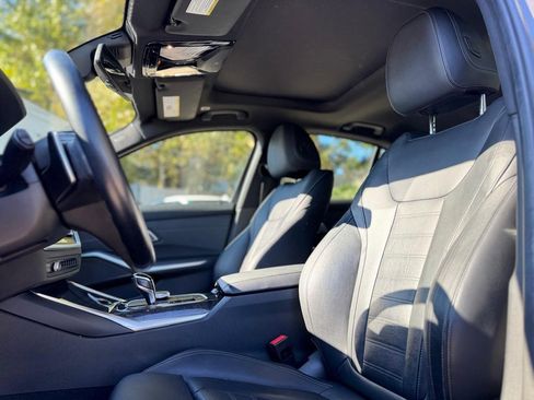 Used 2021 BMW 330i xDrive Sedan w/ Premium Package image 18