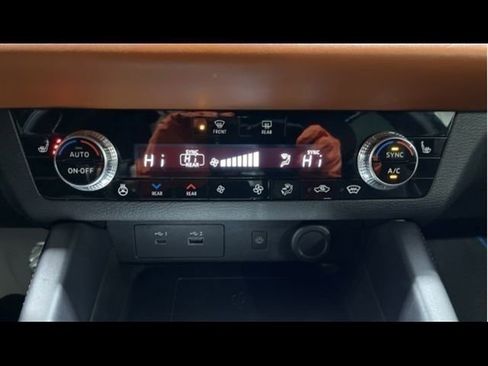 Used 2023 Mitsubishi Outlander SEL 40th Anniversary image 5