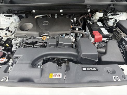 Certified 2025 Toyota RAV4 XLE FWD image 22