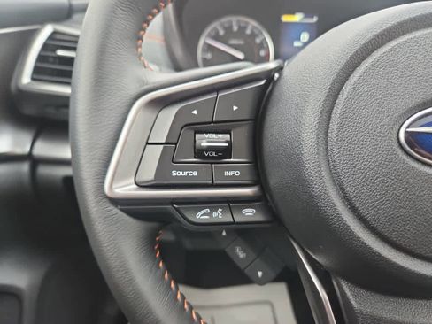 Used 2023 Subaru Crosstrek 2.5i Limited w/ Moonroof Package image 28