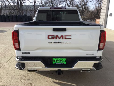 Used 2024 GMC Sierra 1500 SLE image 6
