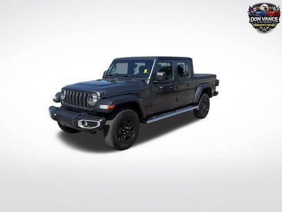 Used 2025 Jeep Gladiator Sport